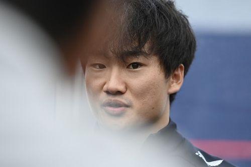 Tsunoda habla sobre su primer d&iacute;a con el Red Bull RB21 en Suzuka