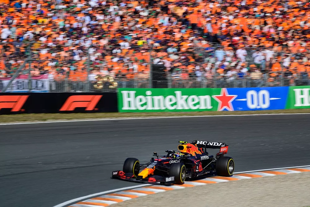 Sergio P&eacute;rez, Red Bull Racing RB16B