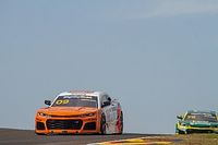 GT Sprint Race: Gama supera Trindade em batalha emocionante e vence corrida 1 da Night Challenge em Londrina