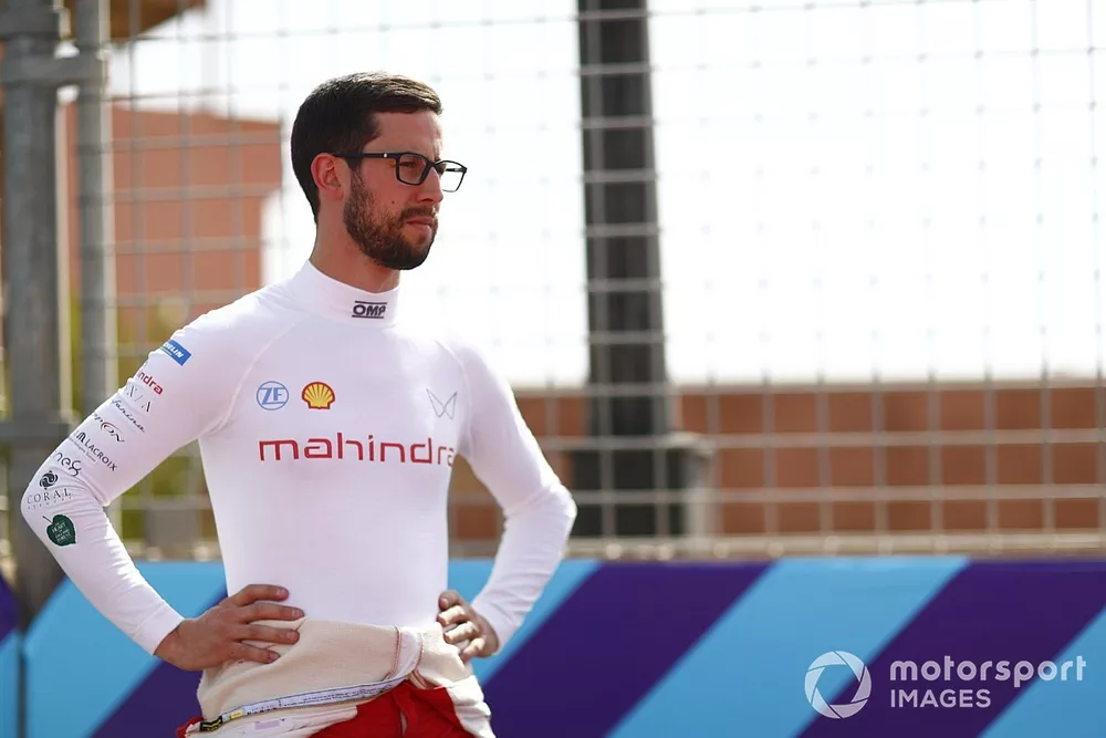 Alexander Sims, Mahindra Racing on the grid