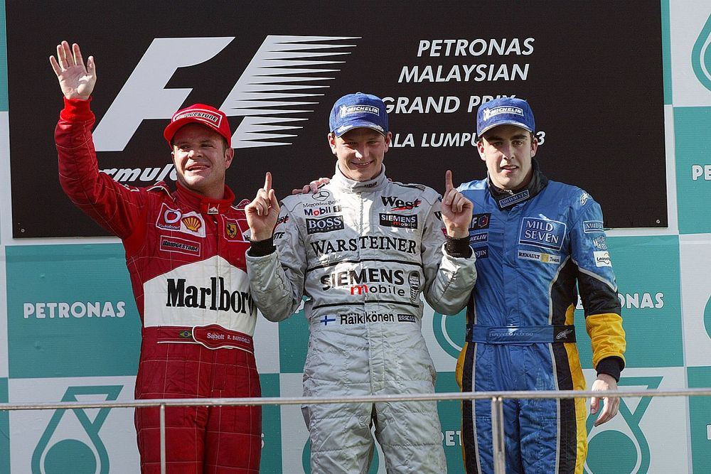 Podio: ganador de la carrera Kimi Raikkonen, McLaren, segundo lugar Rubens Barrichello, Ferrari, y tercer lugar Fernando Alonso,	Renault