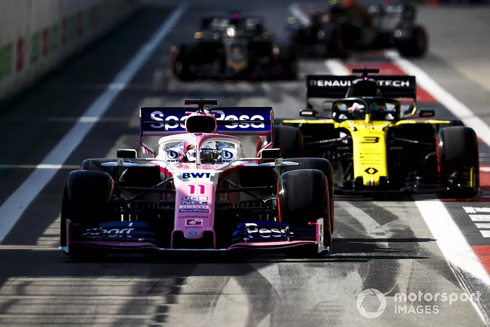 Sergio Perez, Racing Point RP19, leads Daniel Ricciardo, Renault F1 Team R.S.19