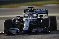Hamilton na czele, Vettel pauzuje
