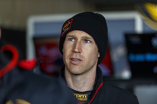 Reynolds splits with Erebus