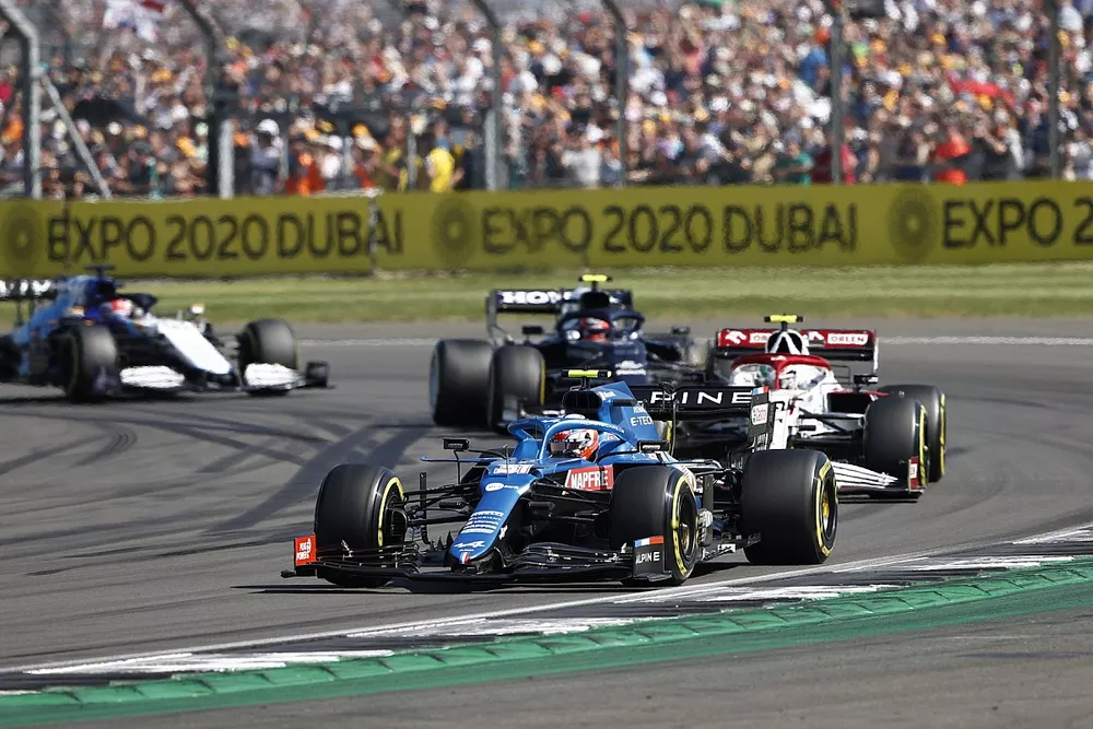 Esteban Ocon, Alpine A521, Antonio Giovinazzi, Alfa Romeo Racing C41, et Pierre Gasly, AlphaTauri AT02
