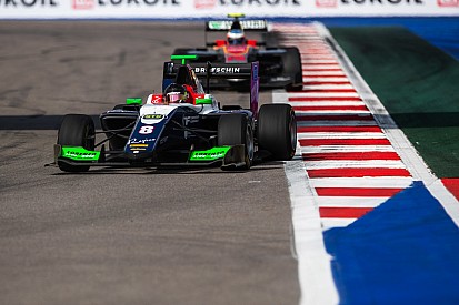 Sochi GP3: Beckmann steals win from Mawson with last-lap move