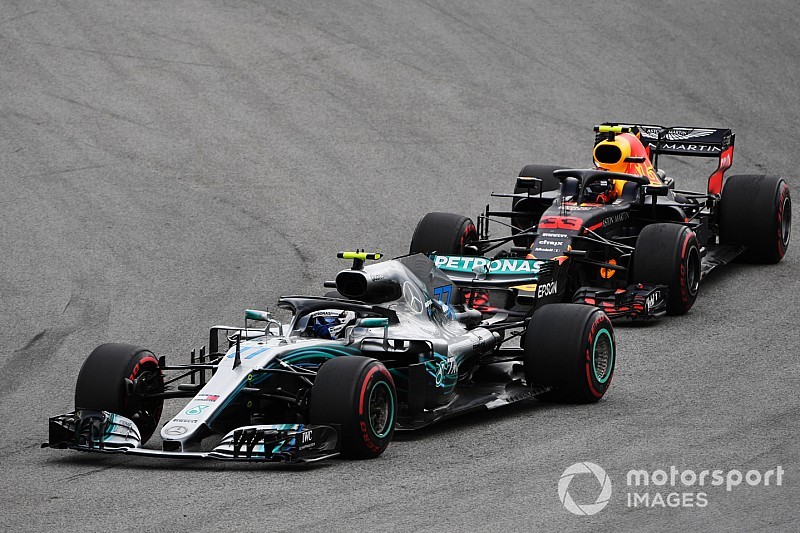 Verstappen glaubt: Hamilton profitierte von