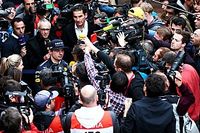 Jos Verstappen suplica a los medios privacidad para su hijo Max