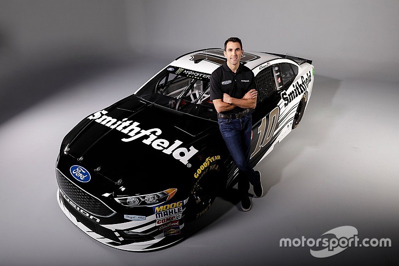 Almirola says move to SHR "has been really exciting"