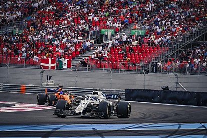 Szégyen, ami a McLarennél és a Williamsnél zajlik: mélyrepülés az F1-es „dínóknál”