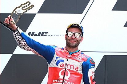 Kunde schlägt Werksteam: Petrucci lässt Lorenzo und Dovi alt aussehen