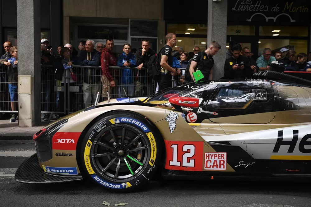 #12 Cadillac Hertz Team Jota Cadillac V-Series.R