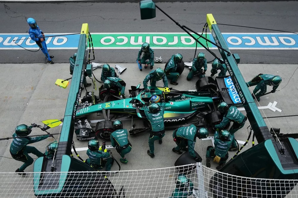 Fernando Alonso, Aston Martin Racing