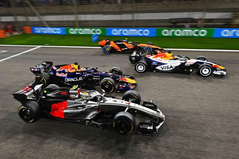 Lando Norris, McLaren, Max Verstappen, Red Bull Racing, Gabriel Bortoleto, Audi F1 Team, Arvid Lindblad, Racing Bulls