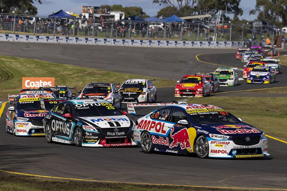 Shane van Gisbergen, Triple Eight Race Engineering Holden