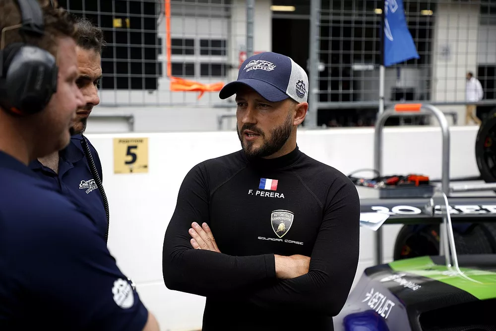 #19 Emil Frey Racing Lamborghini Hurac&aacute;n GT3 Evo: Franck Perera