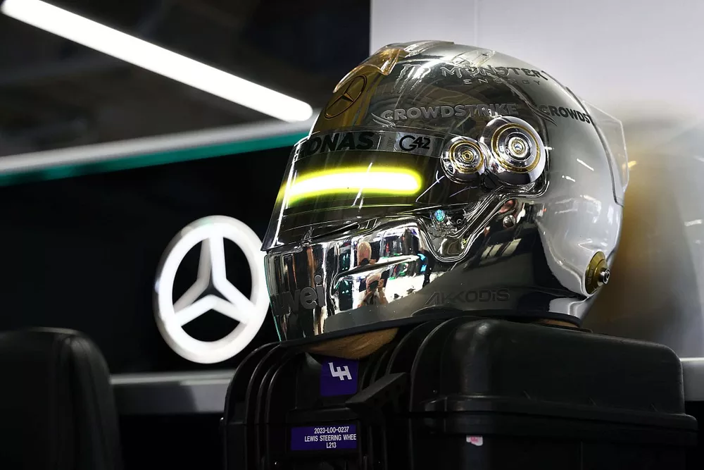 Dise&ntilde;o de casco especial para Lewis Hamilton, Mercedes-AMG