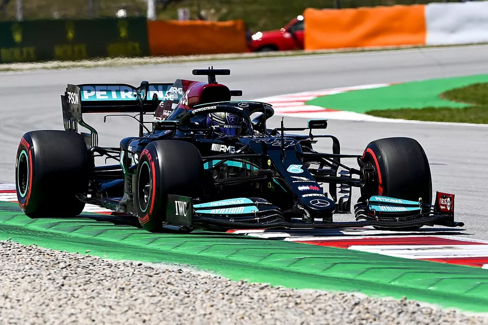 Lewis Hamilton, Mercedes W12