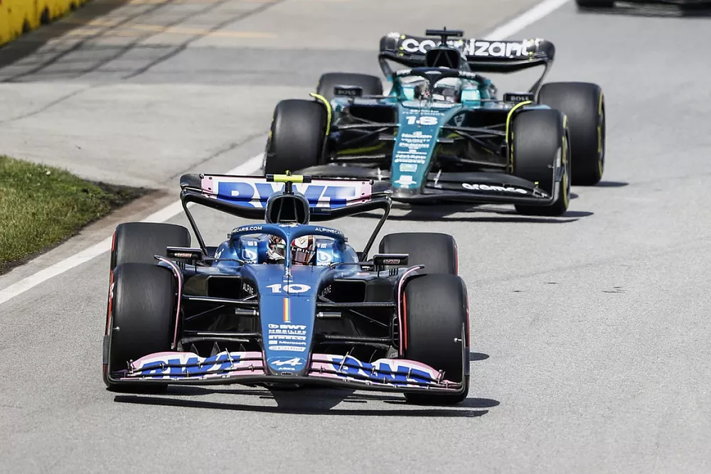 Pierre Gasly, Alpine A523, Lance Stroll, Aston Martin AMR23, Kevin Magnussen, Haas VF-23