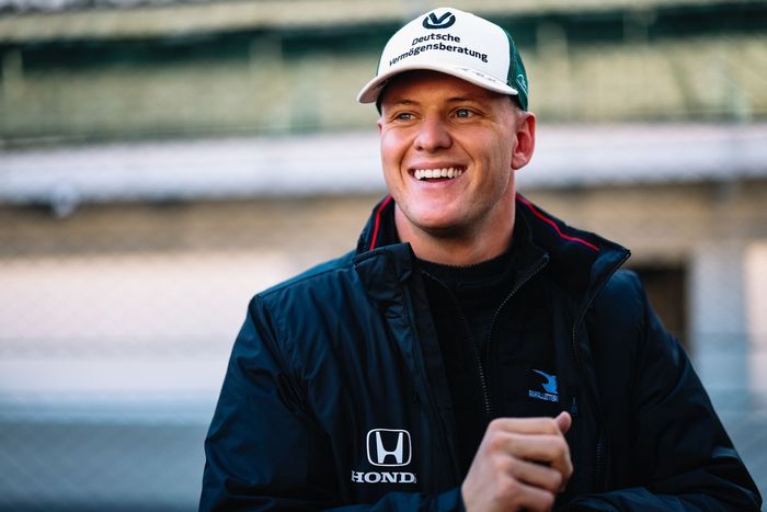 Mick Schumacher correr&aacute; pela RLL na temporada 2026 da Indy