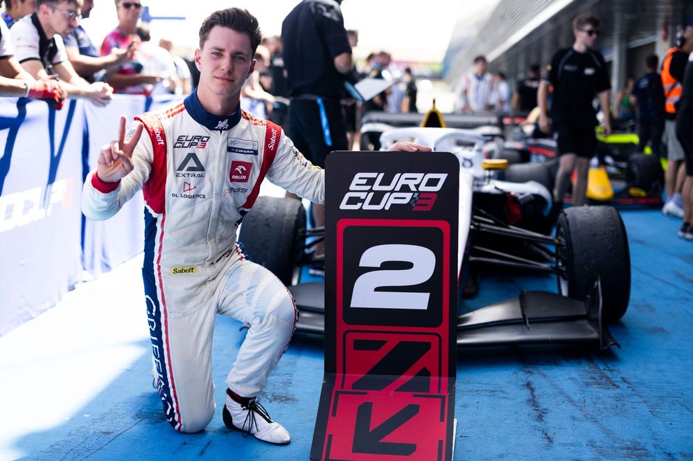 Kacper Sztuka, Campos Racing