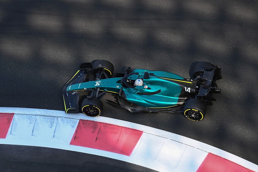 Fernando Alonso, Aston Martin AMR22