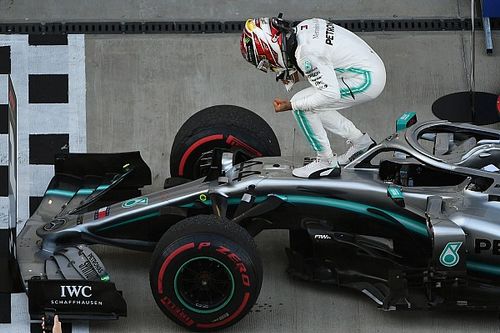 'Solo un rey en apuros', por Mauricio Gallardo Damon