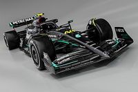 Wiara w nowy samoch&oacute;d F1 Mercedesa