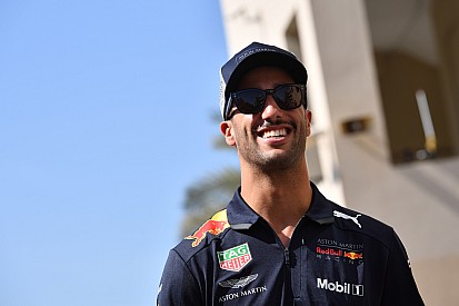 Ricciardo will take Renault to "another dimension" - Prost