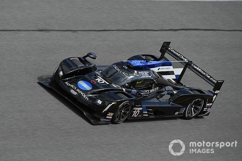 #10 Konica Minolta Cadillac DPi-V.R. Cadillac DPi, DPi: Renger Van Der Zande, Ryan Briscoe, Scott Dixon