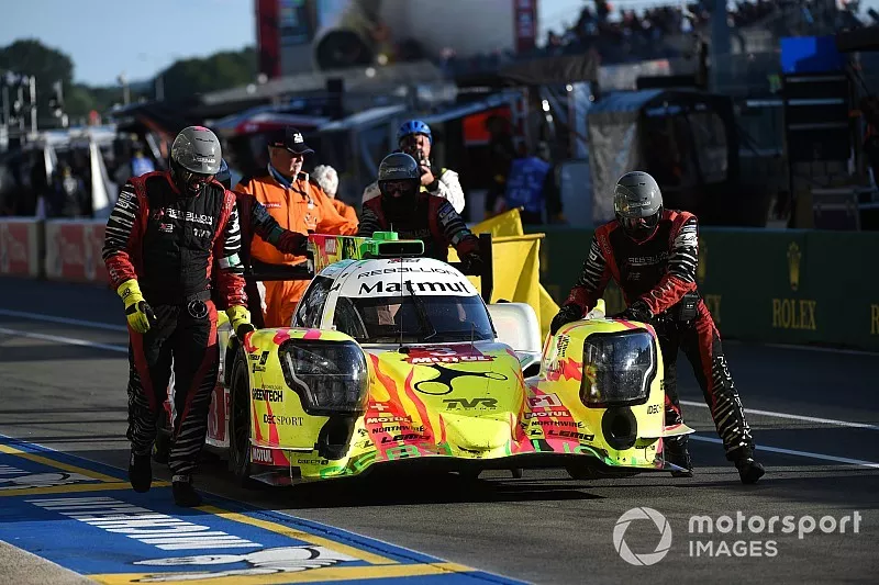 #3 Rebellion Racing Rebellion R-13: Nathanael Berthon, Gustavo Menezes, Thomas Laurent