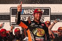 Chase Briscoe ahorra suficiente combustible y logra una impresionante victoria en Pocono