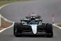 Mercedes lidera con doblete una FP3 en Silverstone sobre mojado