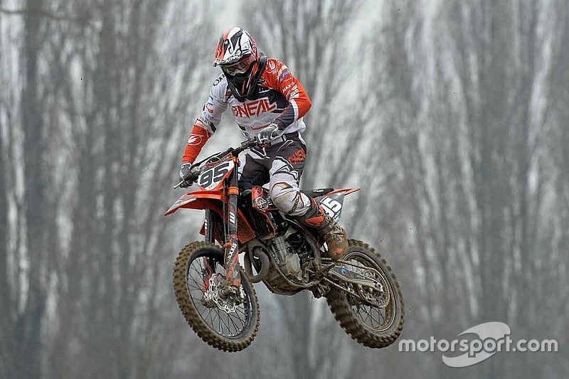 Salta il debutto in MXGP di Simone Furlotti: si deve operare ad una spalla