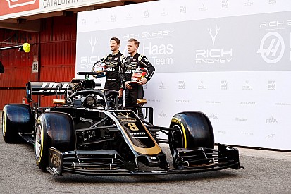 Haas VF-19 F1 car makes first public appearance