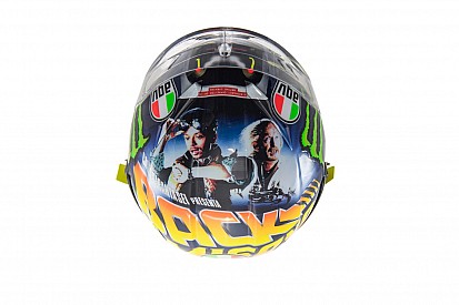 "Back to Misano": Valentino come Marty McFly sul casco celebrativo del GP di San Marino