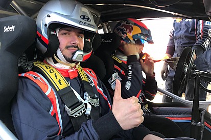 Video super test Hyundai: una prova speciale in Sardegna con Sordo sulla i20 WRC