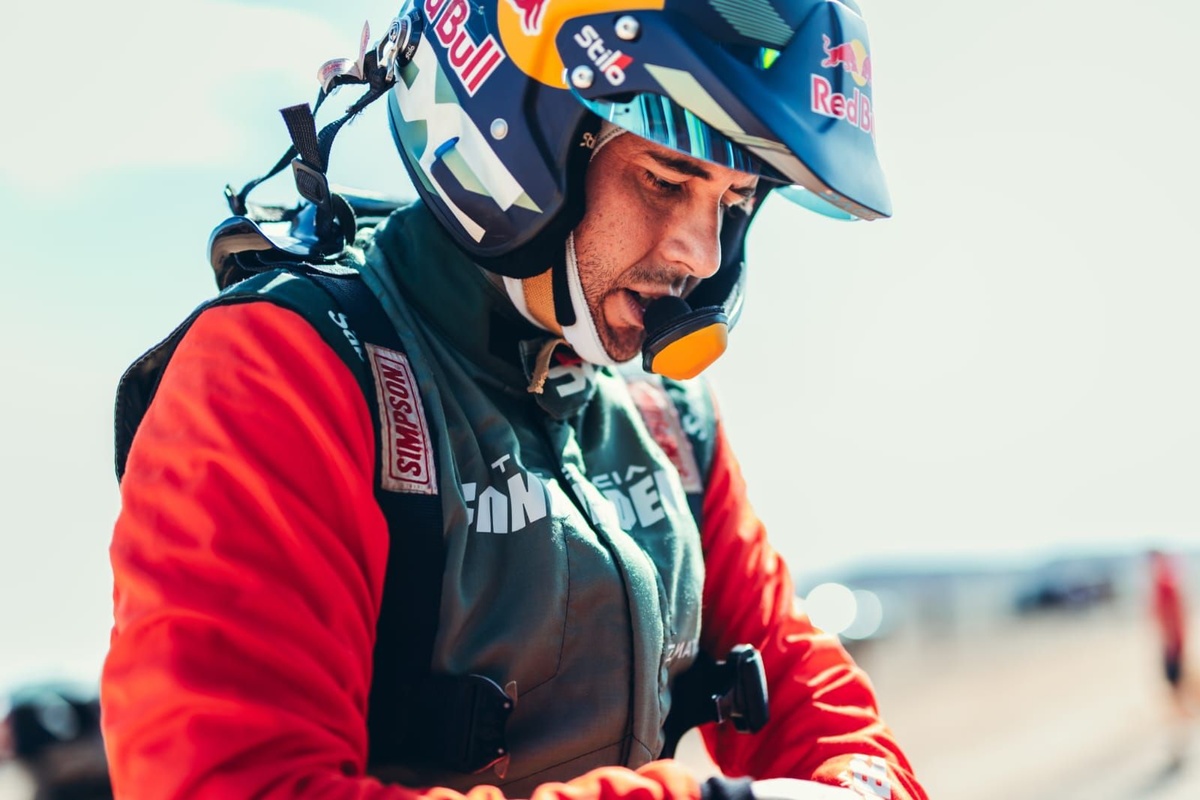 Após capotar, Lucas Moraes é o quarto na penúltima etapa do Rally do Marrocos