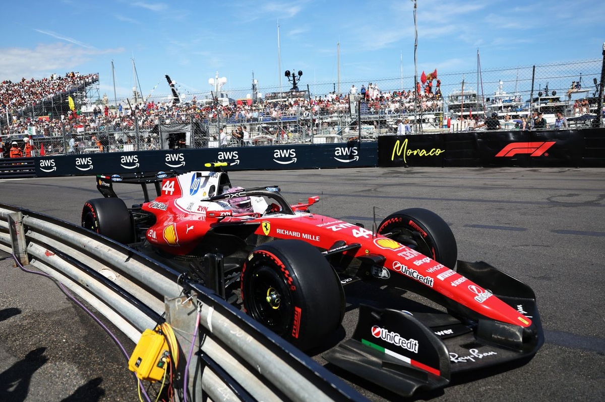 F1 | Ferrari: per Hamilton la Mercedes è superiore nel carico aerodinamico oltre che nel motore