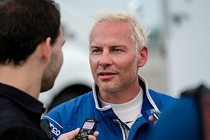 Villeneuve cree que Vettel ya puede enseñar como perder un campeonato