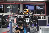 Red Bull F1 pas&oacute; la noche corrigiendo los errores del viernes de Imola