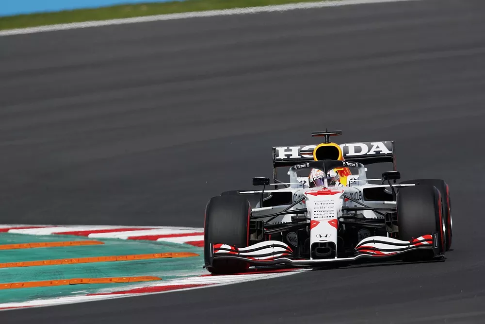 Max Verstappen, Red Bull Racing RB16B
