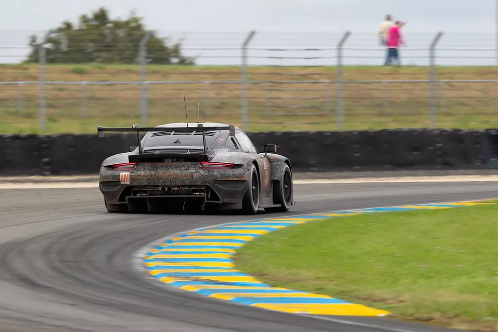 #18 Absolute Racing Porsche 911 RSR - 19 LMGTE Am, Andrew Haryanto, Alessio Picariello, Marco Seefried