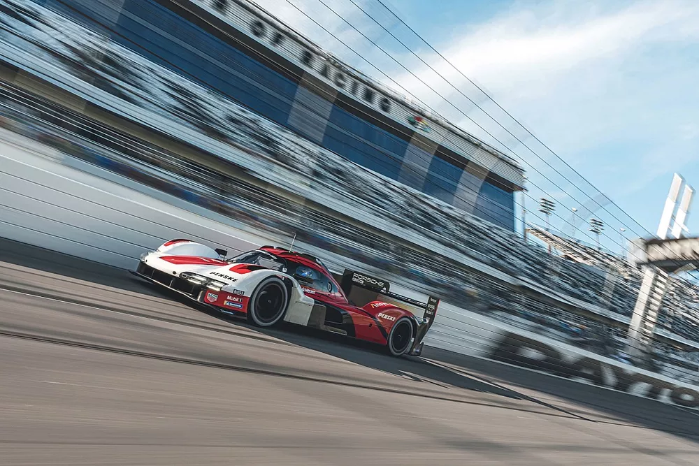Porsche 963 LMDh 