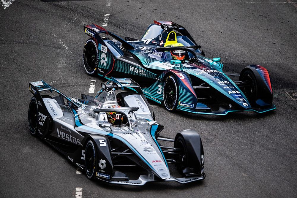 Stoffel Vandoorne, Mercedes-Benz EQ, EQ Silver Arrow 02, Oliver Turvey, NIO 333 Racing, NIO 333 001