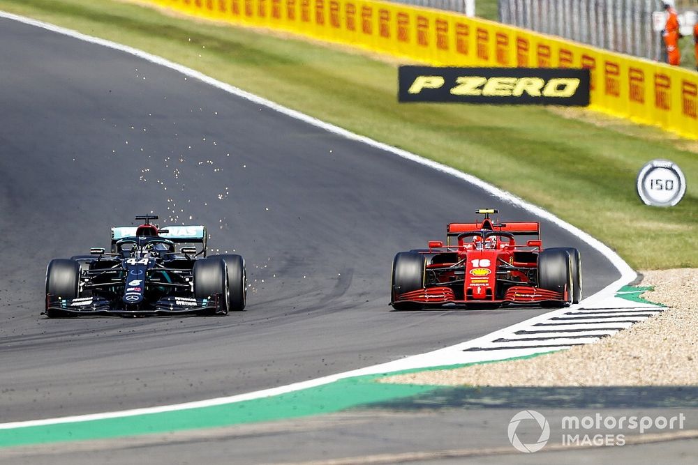 Lewis Hamilton, Mercedes F1 W11, battles with Charles Leclerc, Ferrari SF1000