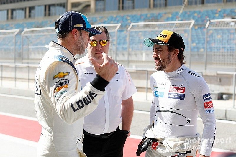 Jimmie Johnson, Zak Brown, Fernando Alonso  