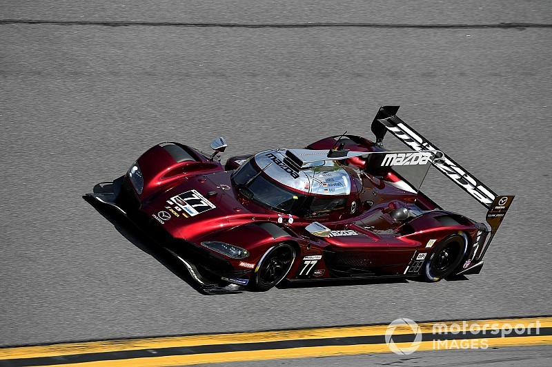 24 Ore di Daytona: Jarvis regala la pole alla Mazda davanti alle Acura, Alonso scatterà sesto