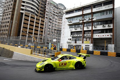 Vanthoor ontsnapt na megacrash in de straten van Macau