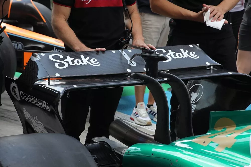 Detalle t&eacute;cnico del Aston Martin Racing AMR23